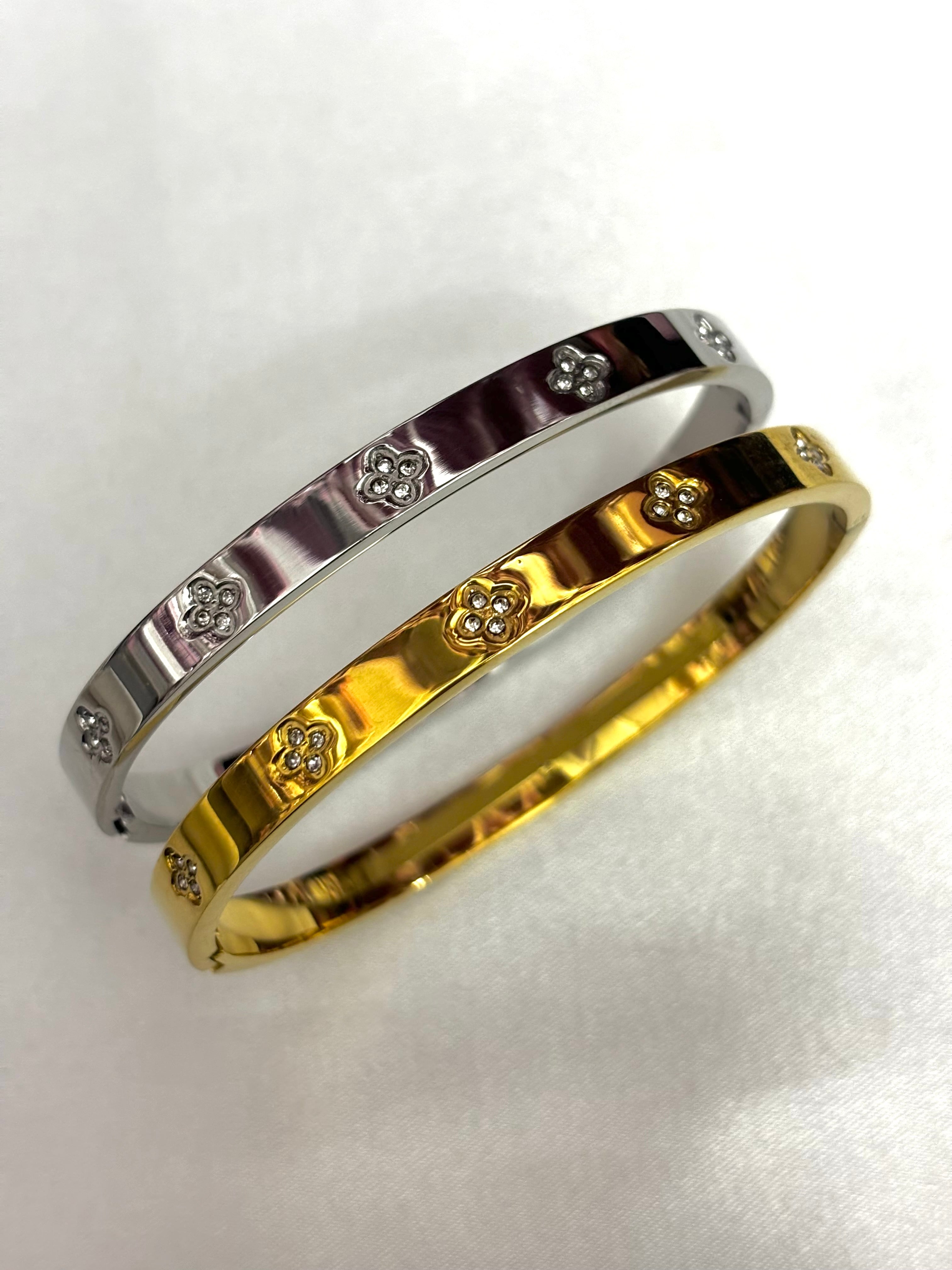 Bloemenarmband