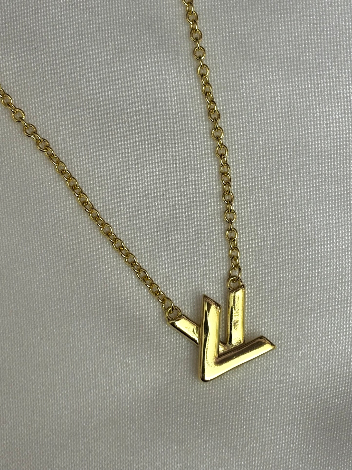 Liv Necklace Limited Edition