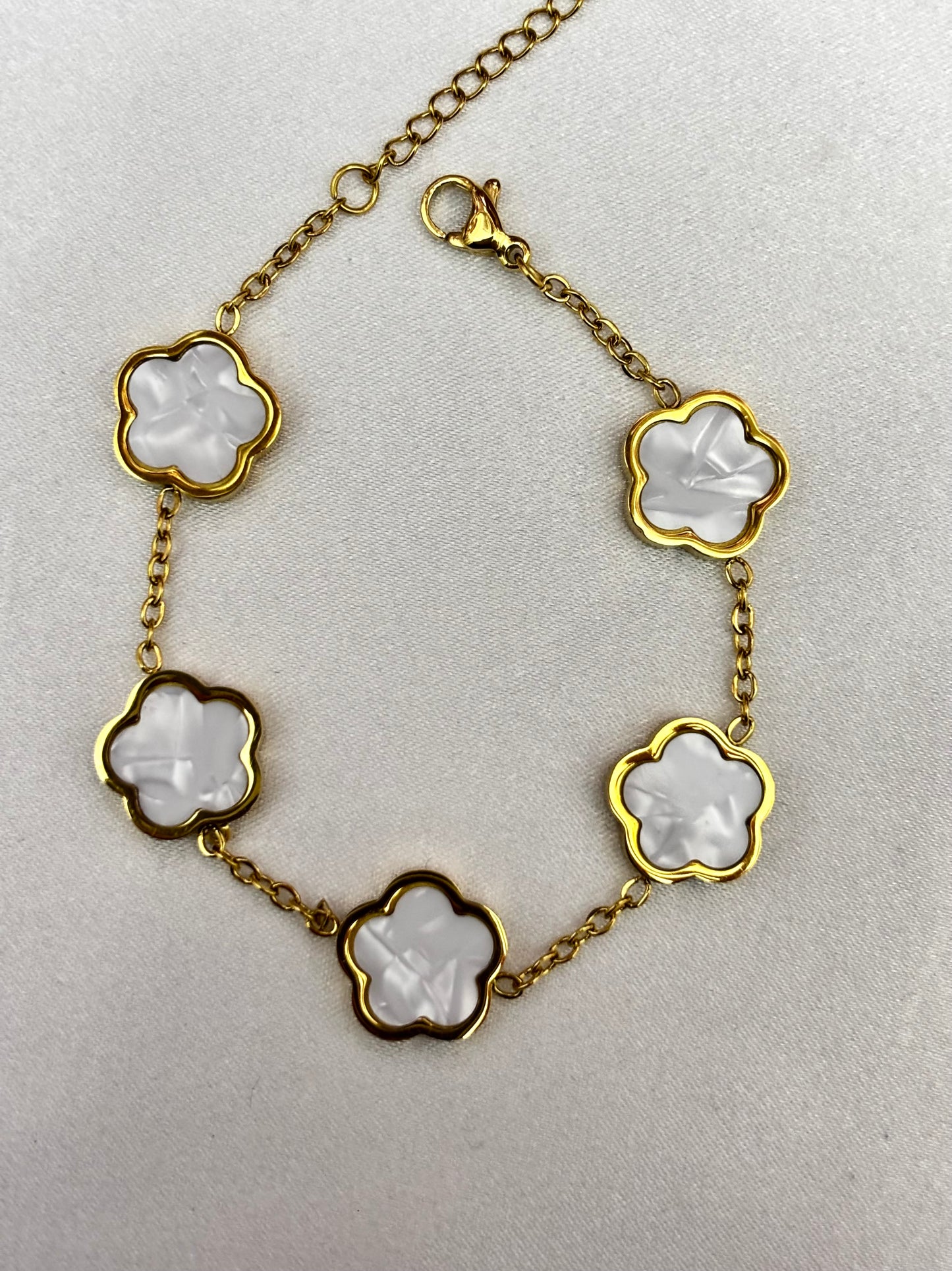 Gold Clover Bracelet