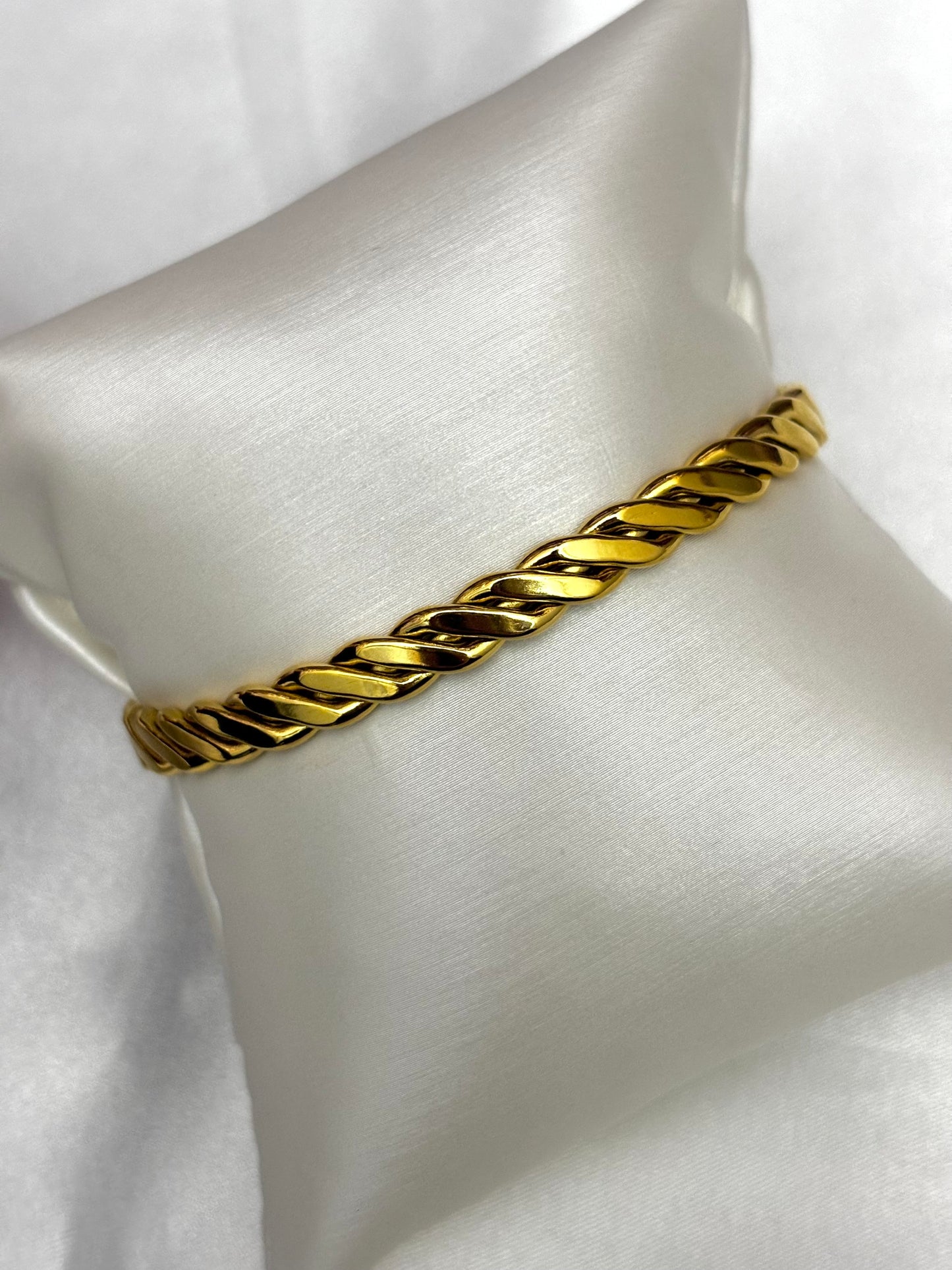 Twisted Bracelet