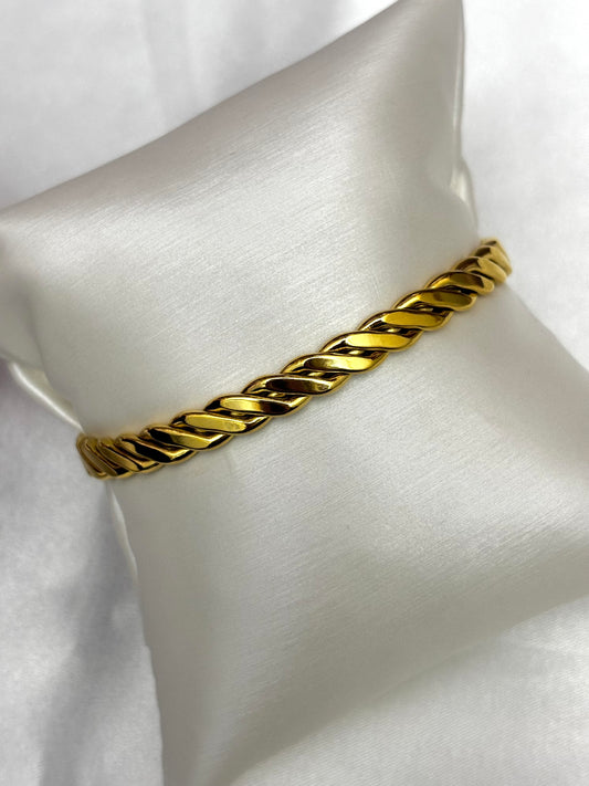 Twisted Bracelet