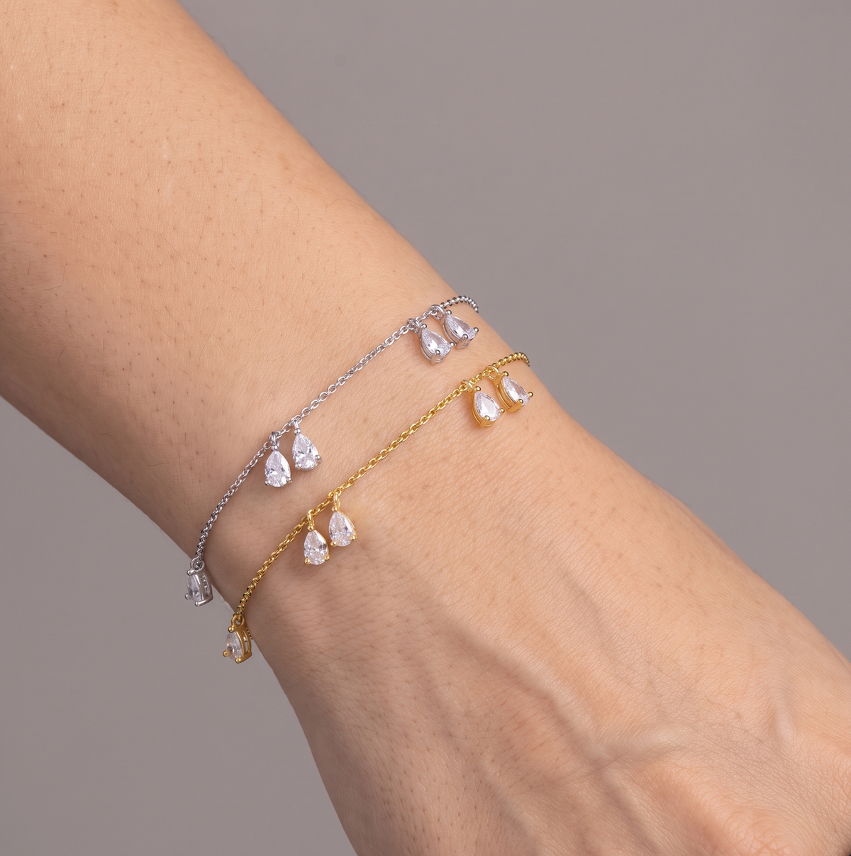 Azura Bracelet with pear-cut zirconia charms