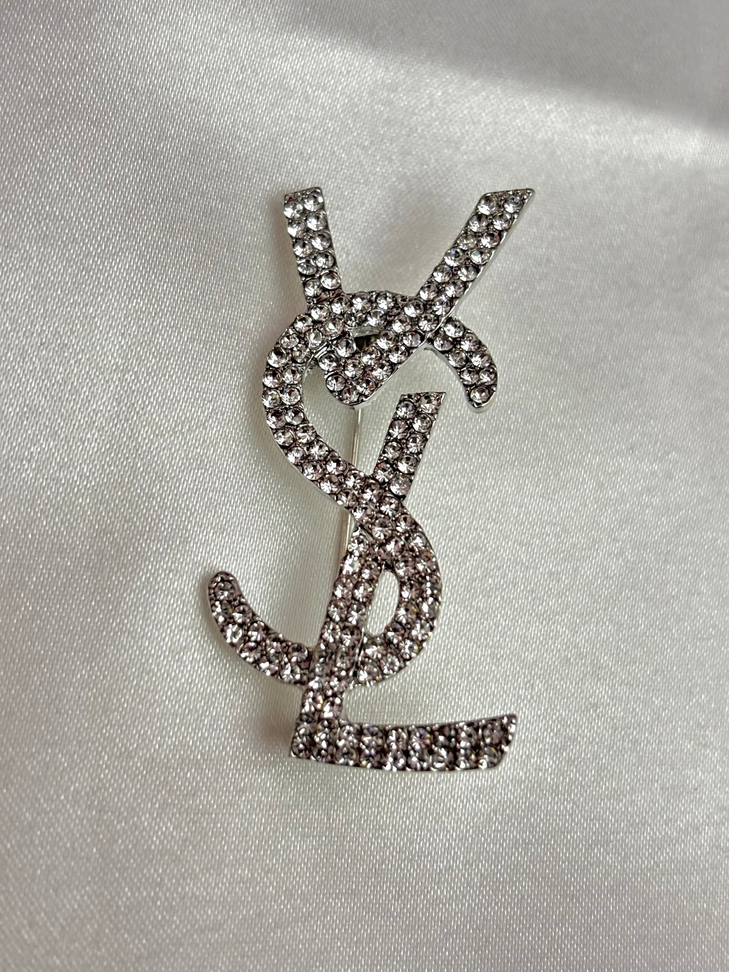 Ys Diamond Brooche Limited Edition